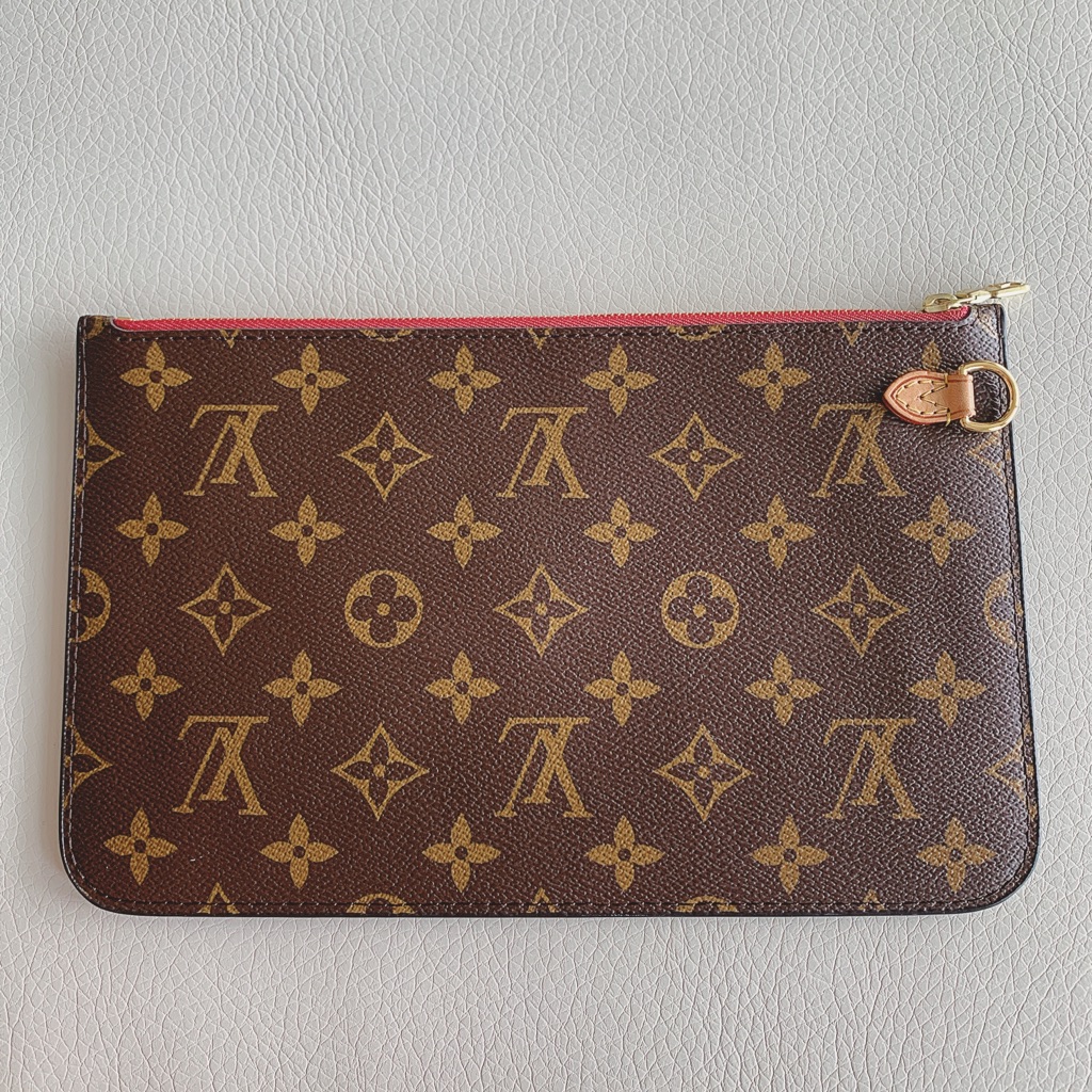 Neverfull Pouch